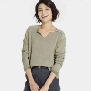 Knox Rose Sage Green Thermal and Lace Top Size Large